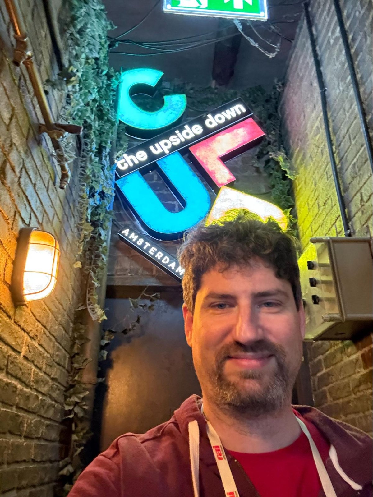 The Upside Down, uno de los bares más populares de los after hours de KubeCon